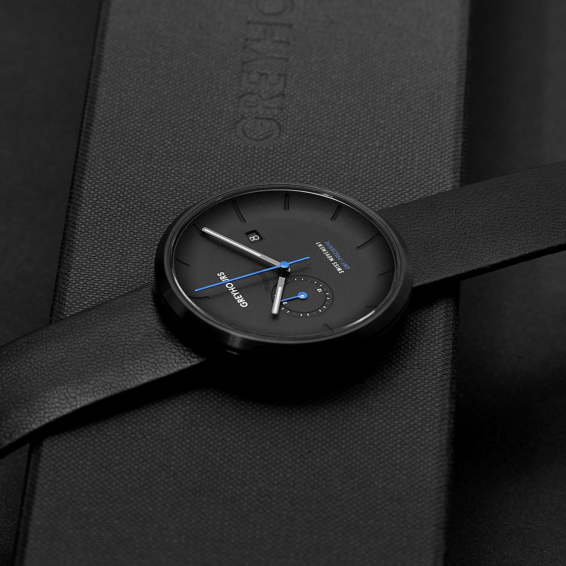Grey hours online